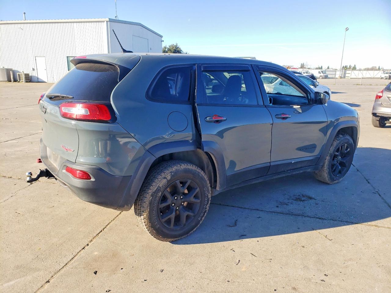 2015 JEEP CHEROKEE TRAILHAWK photo 3