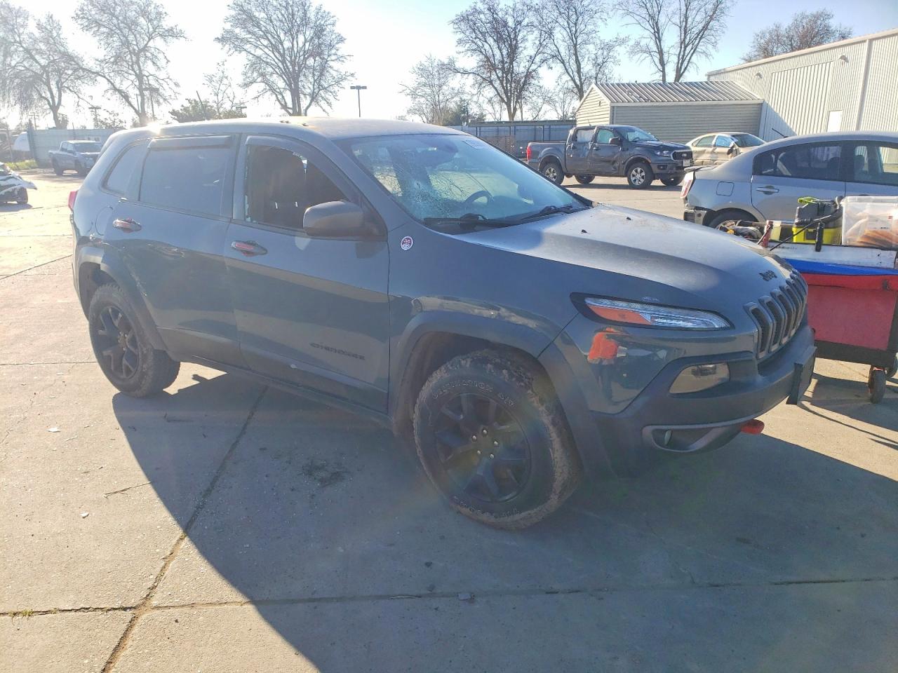 2015 JEEP CHEROKEE TRAILHAWK photo 4