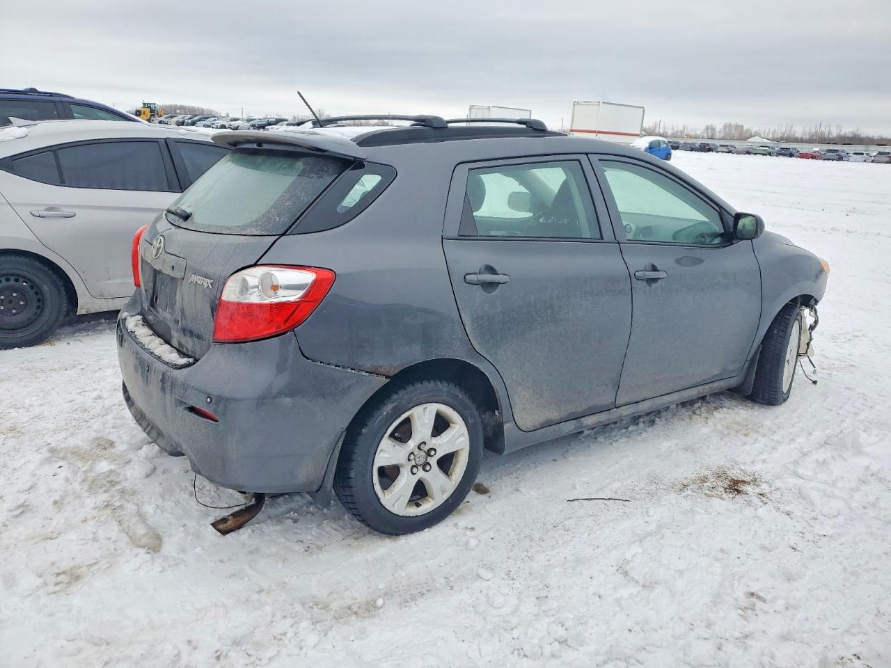 2010 TOYOTA COROLLA MATRIX photo 3