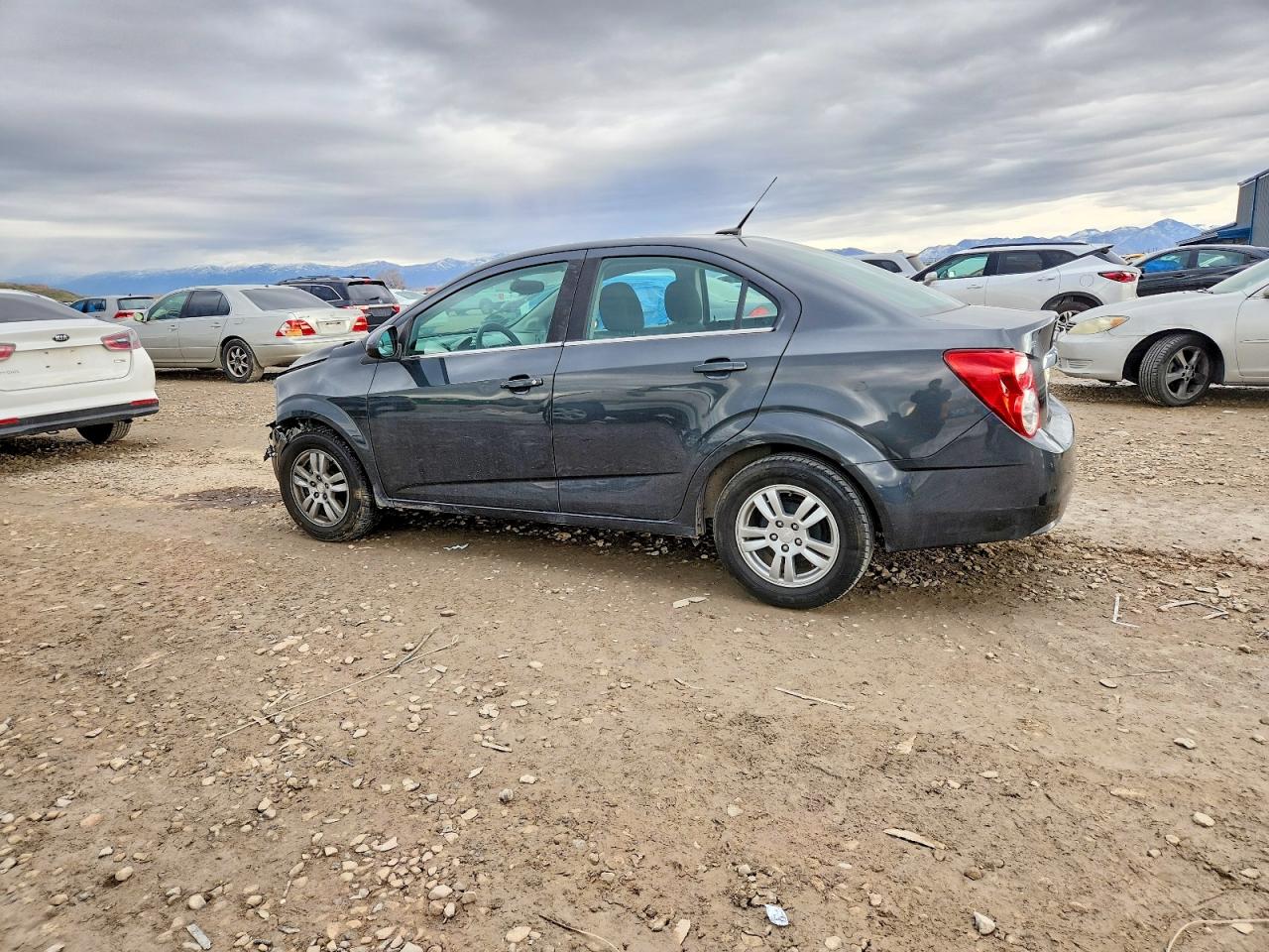 2014 CHEVROLET SONIC LT photo 4