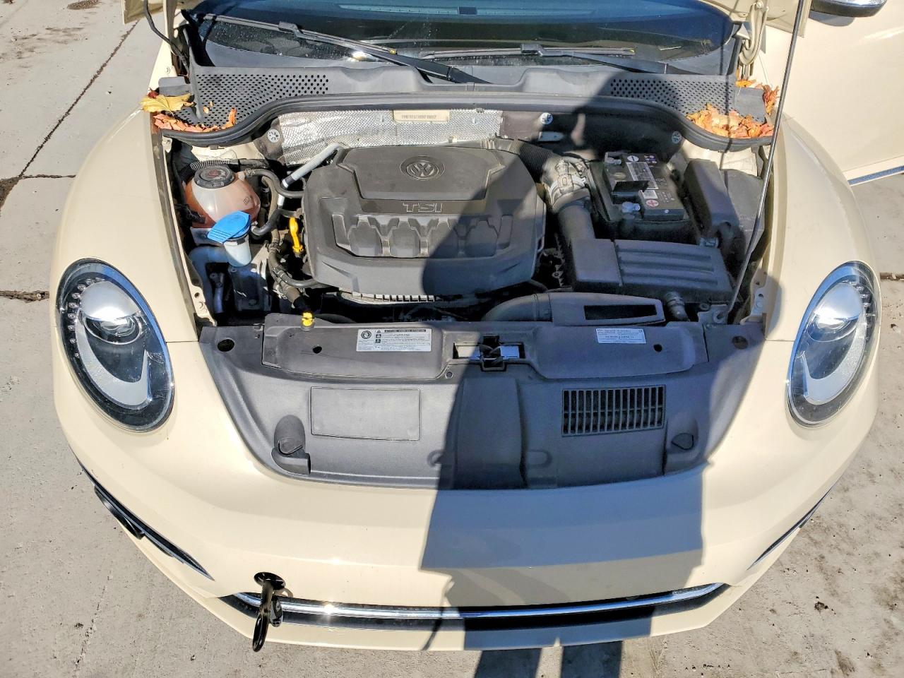 2019 VOLKSWAGEN BEETLE S photo 11
