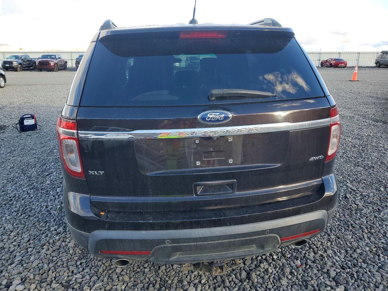 2014 FORD EXPLORER XLT photo 6