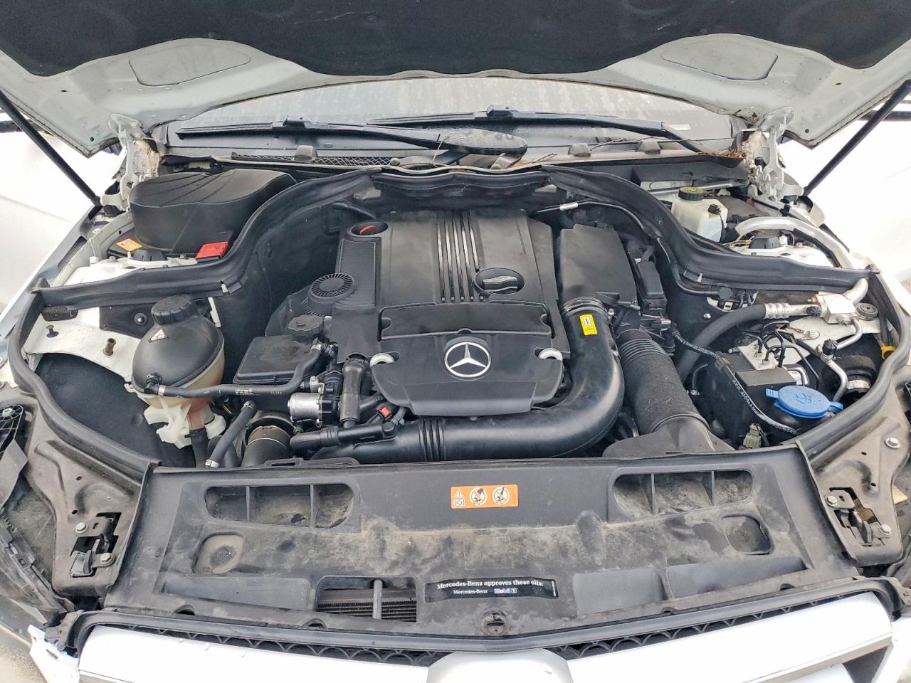 2015 MERCEDES-BENZ C 250 photo 11