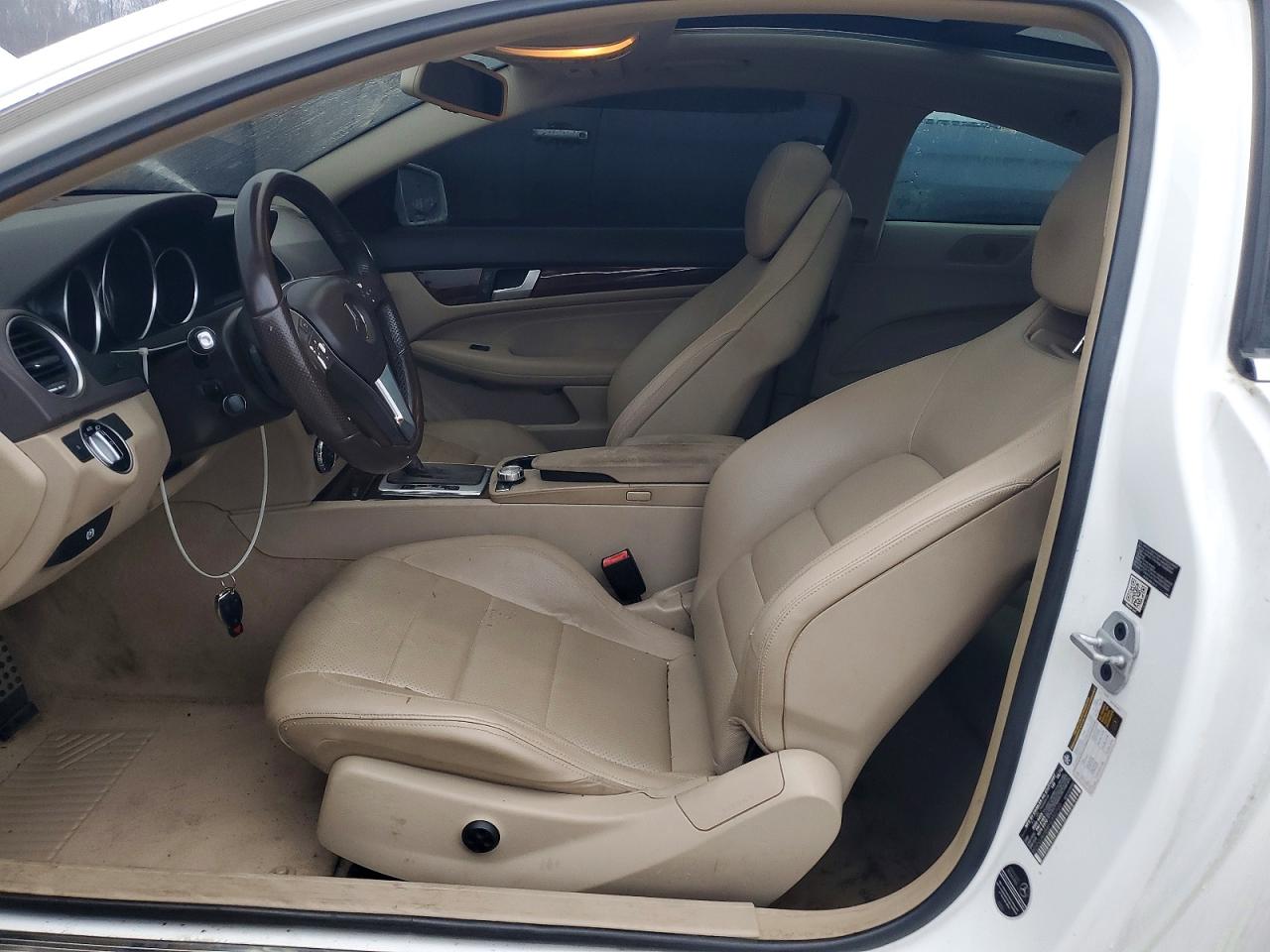 2015 MERCEDES-BENZ C 250 photo 7