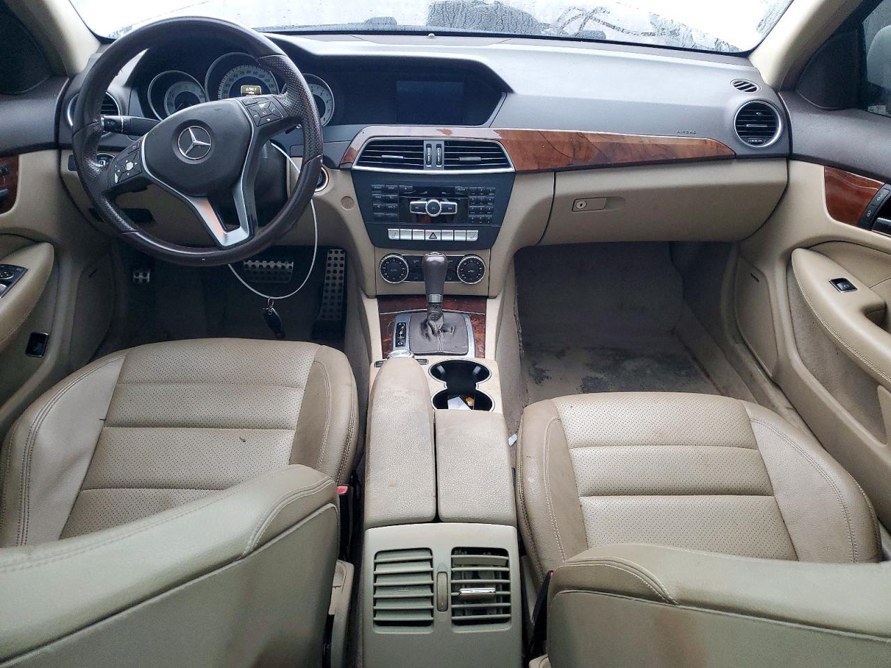 2015 MERCEDES-BENZ C 250 photo 8
