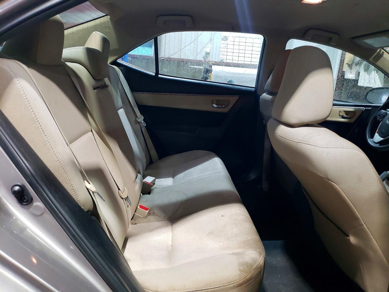 2015 TOYOTA COROLLA L photo 10