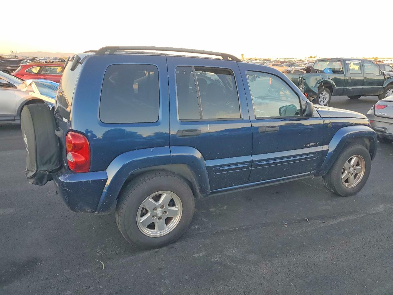 2004 JEEP LIBERTY LIMITED photo 3