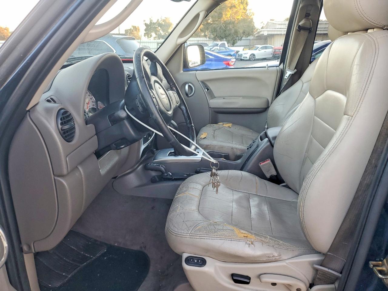 2004 JEEP LIBERTY LIMITED photo 7
