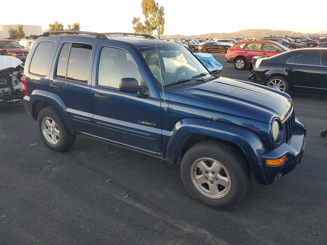 2004 JEEP LIBERTY LIMITED photo 4