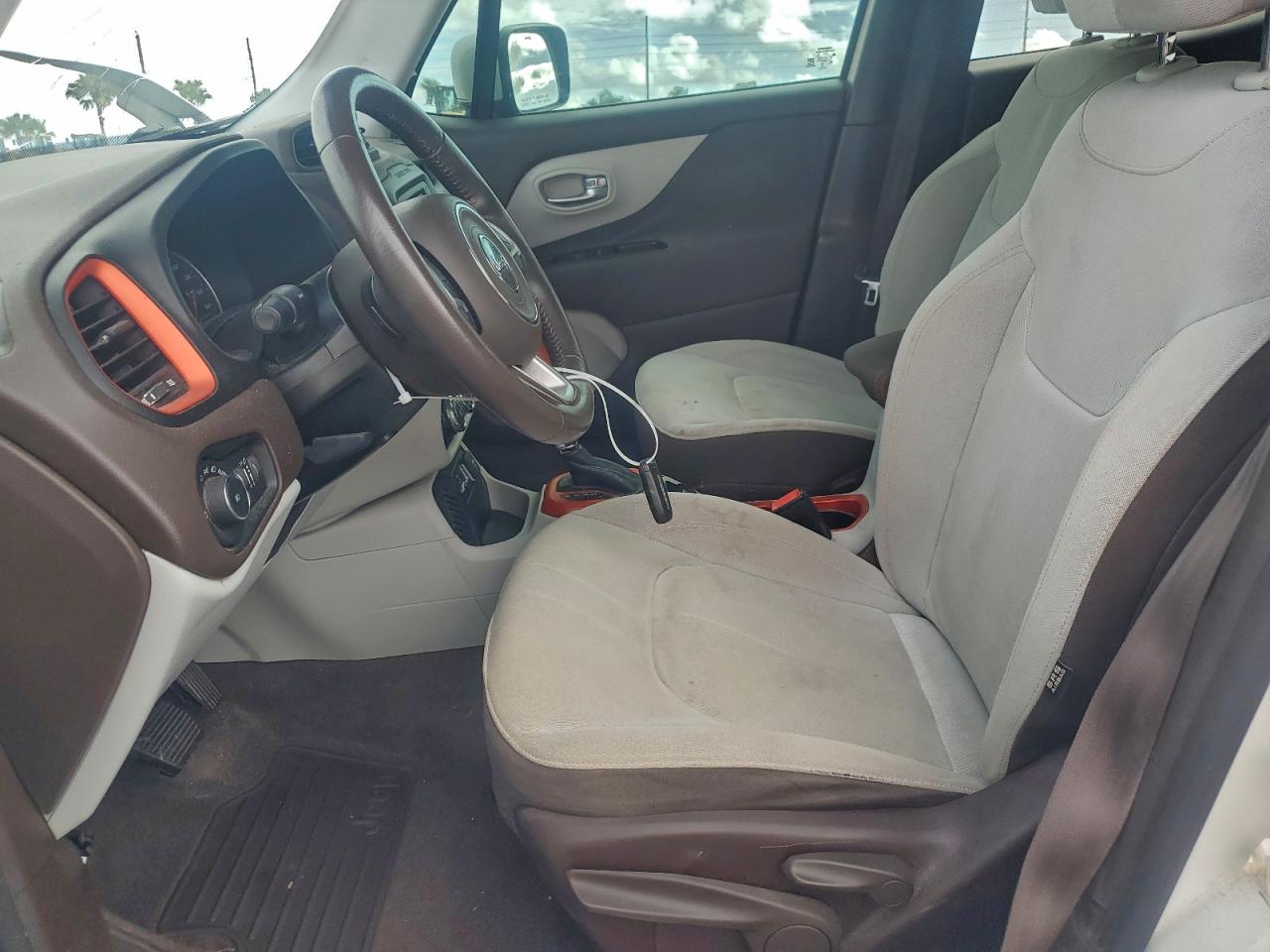 2017 JEEP RENEGADE LATITUDE photo 7