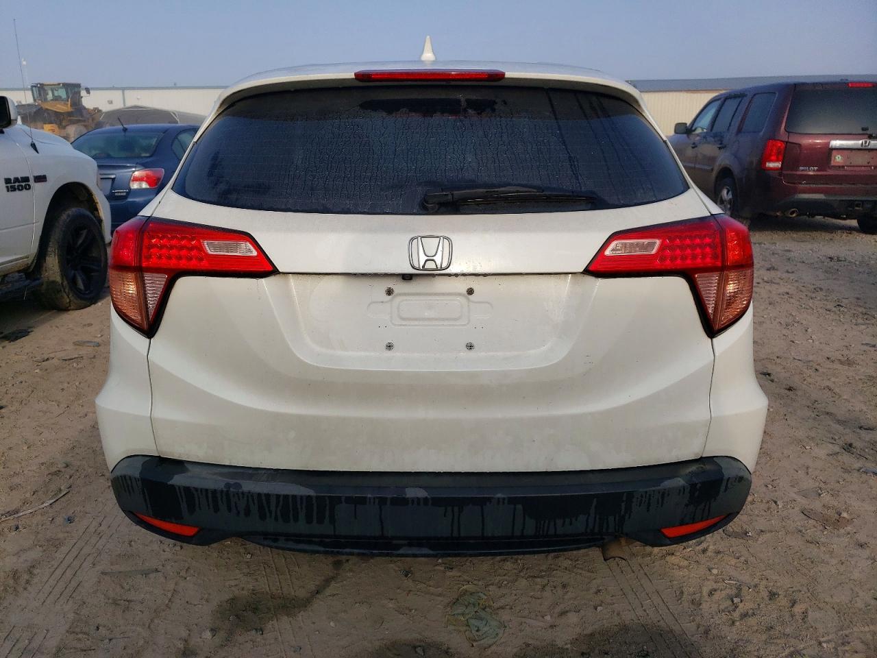 2016 HONDA HR-V LX photo 6