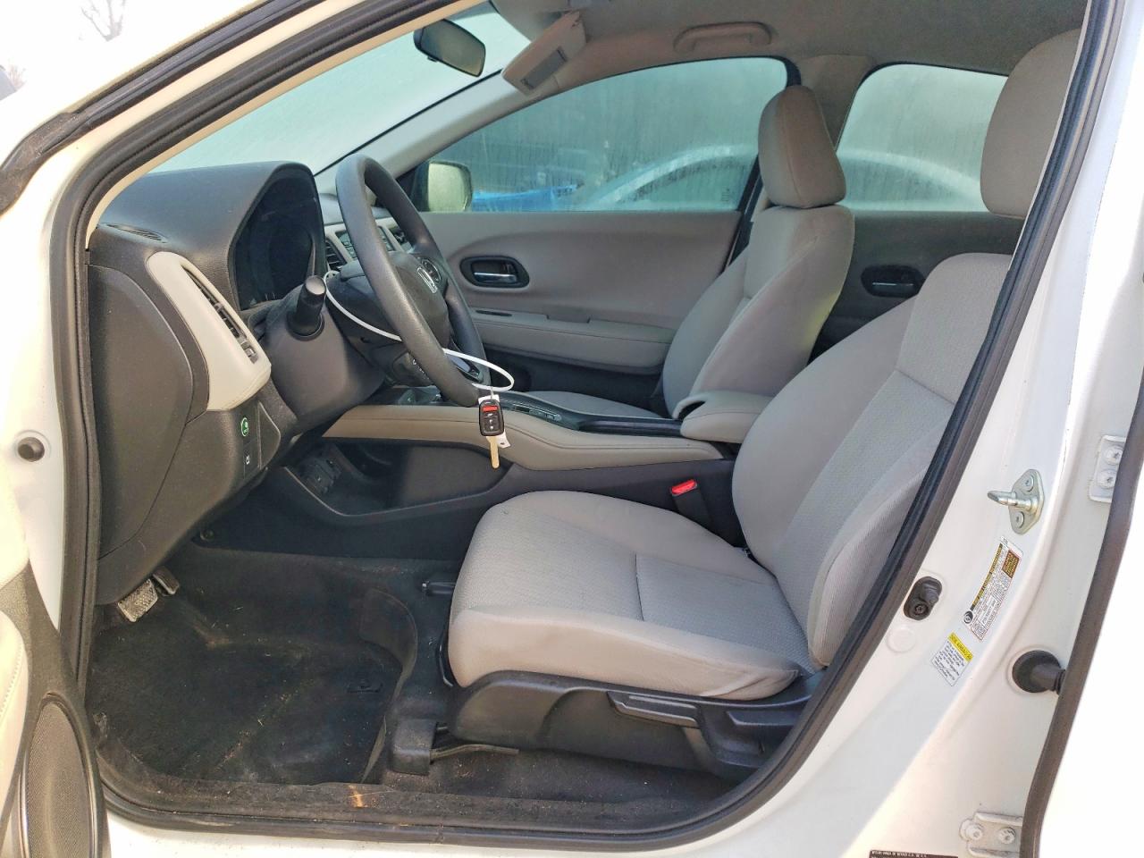 2016 HONDA HR-V LX photo 7