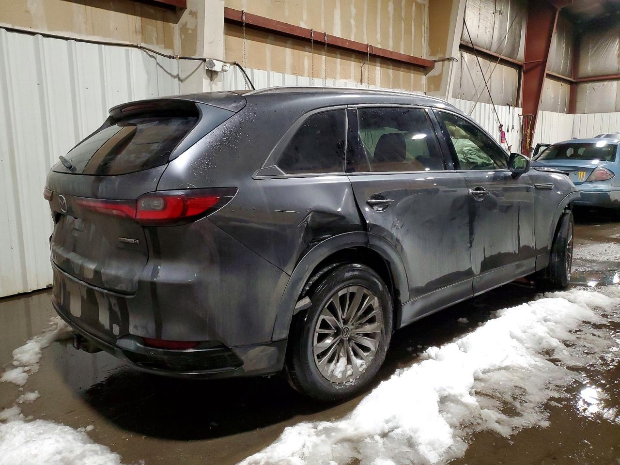2024 MAZDA CX-90 PREFERRED PLUS photo 3