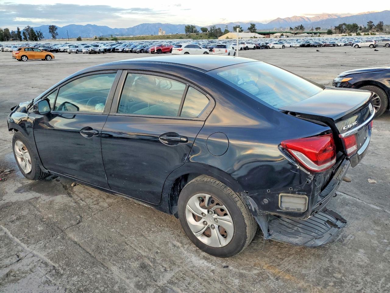 2013 HONDA CIVIC LX photo 3