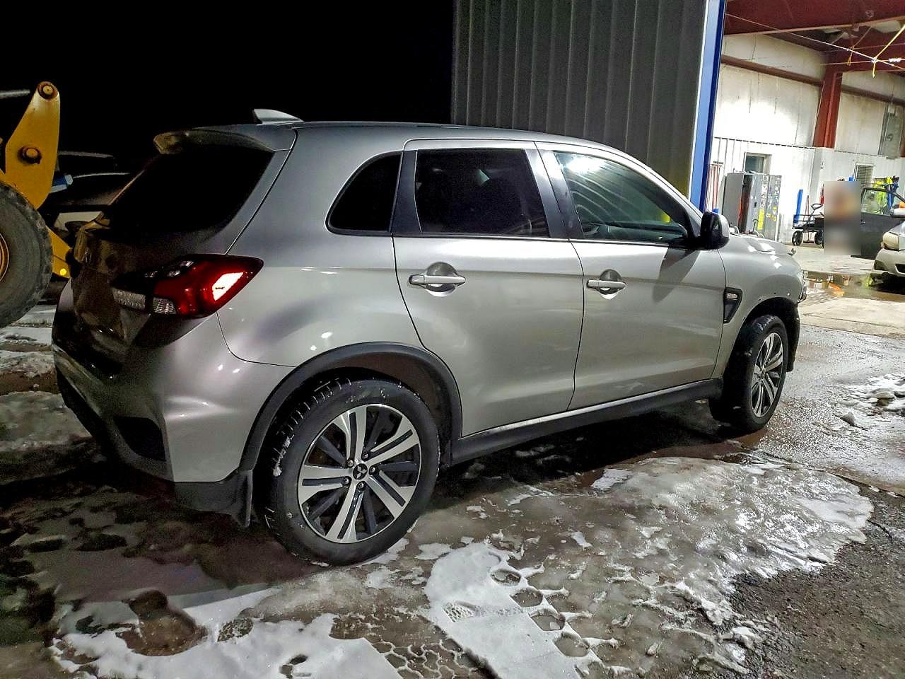 2023 MITSUBISHI OUTLANDER SPORT S/SE photo 3