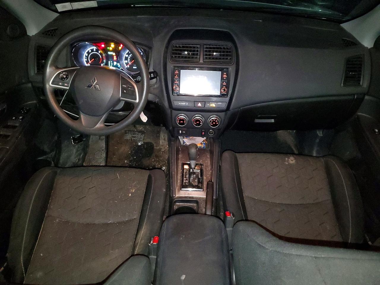 2023 MITSUBISHI OUTLANDER SPORT S/SE photo 8