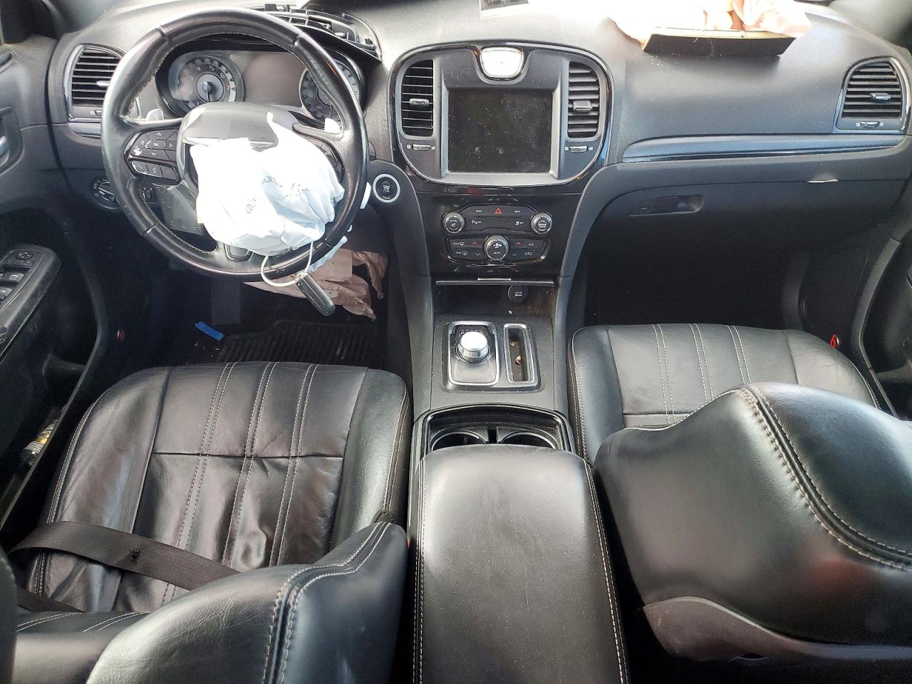 2015 CHRYSLER 300 S photo 8
