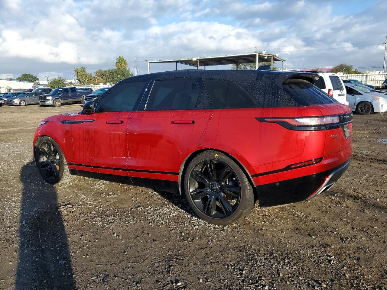 2019 LAND ROVER RANGE ROVER VELAR R-DYNAMIC HSE photo 2