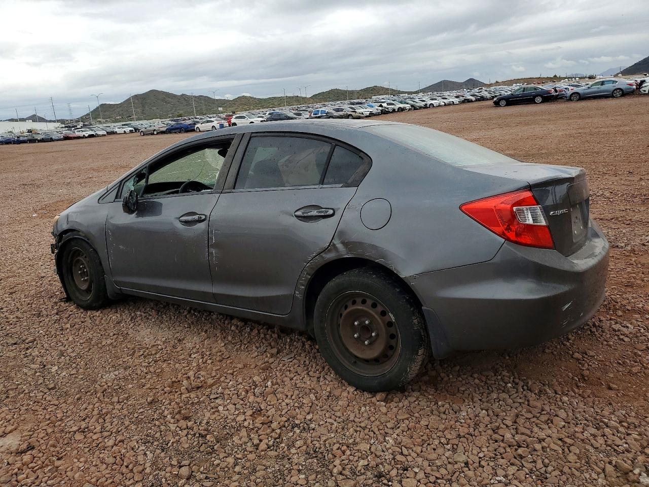 2012 HONDA CIVIC LX photo 4