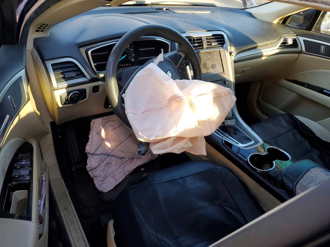 2016 FORD FUSION SE photo 8