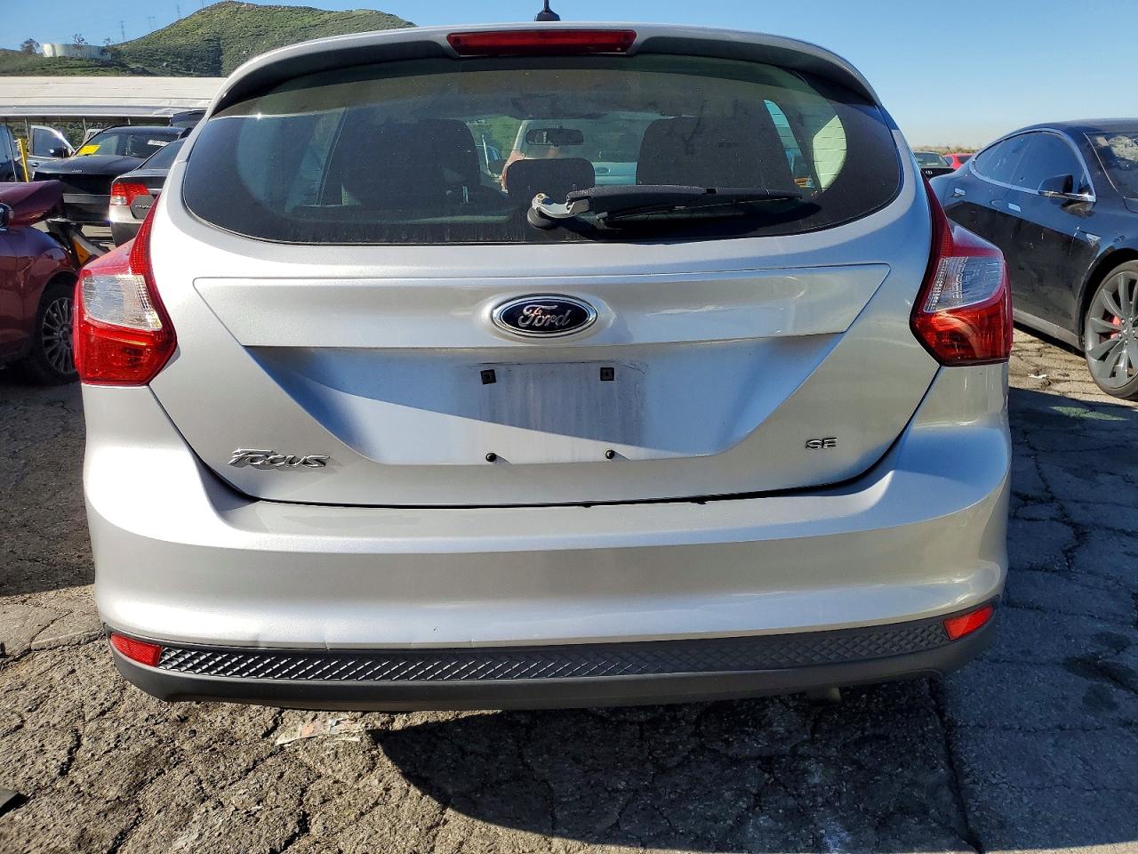 2013 FORD FOCUS SE photo 6