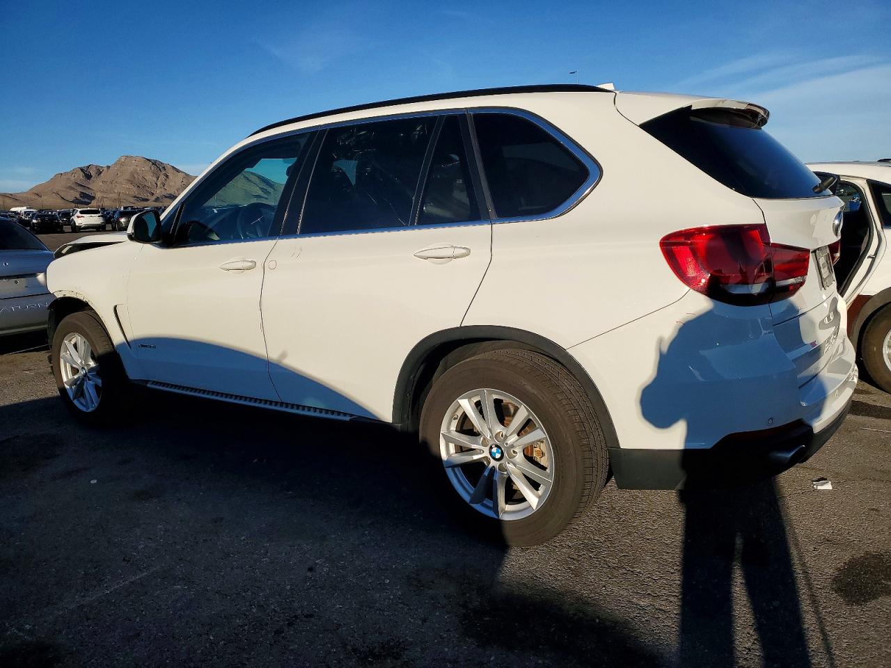 2015 BMW X5 XDRIVE35I photo 2
