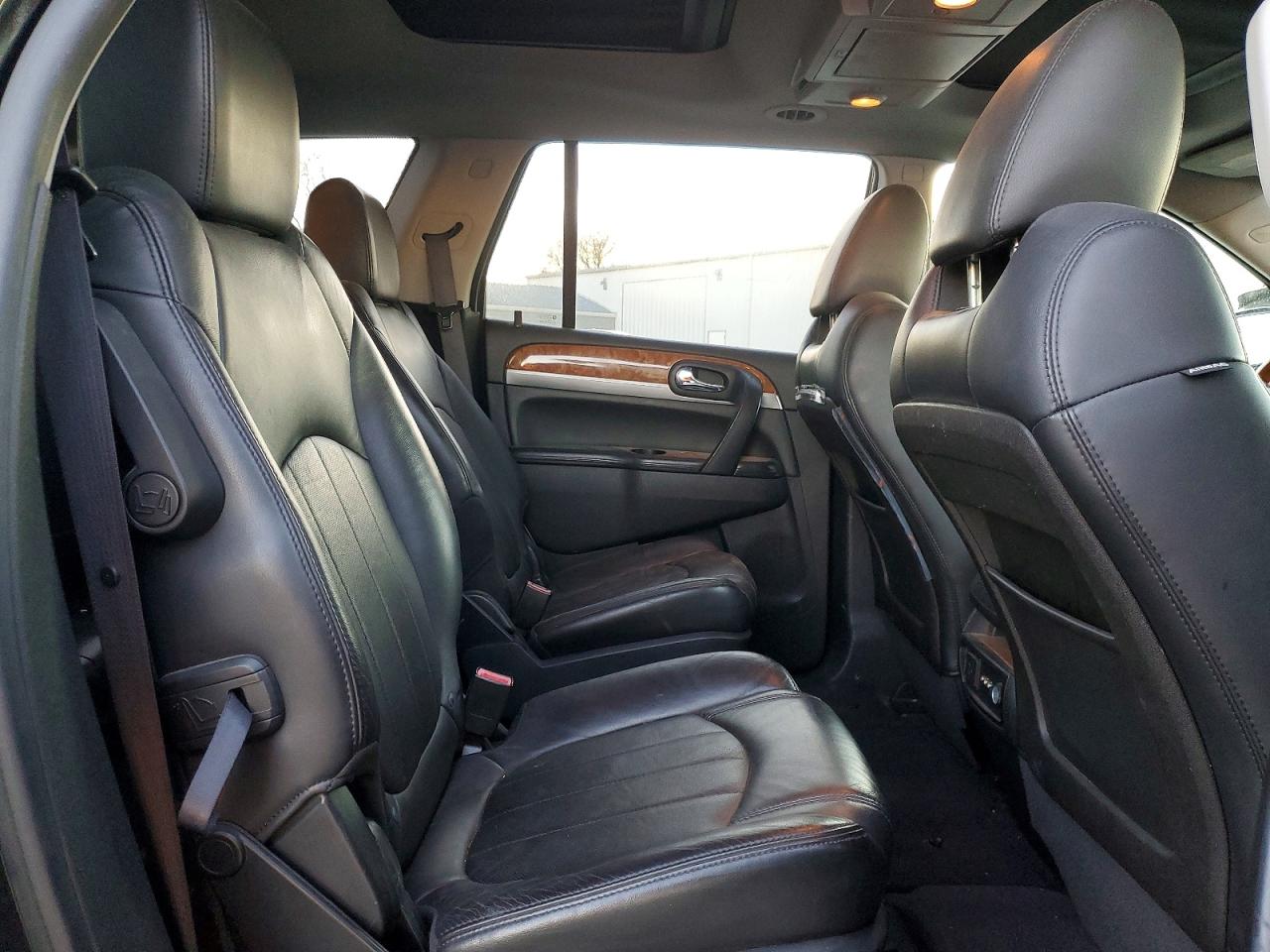 2011 BUICK ENCLAVE CXL photo 11