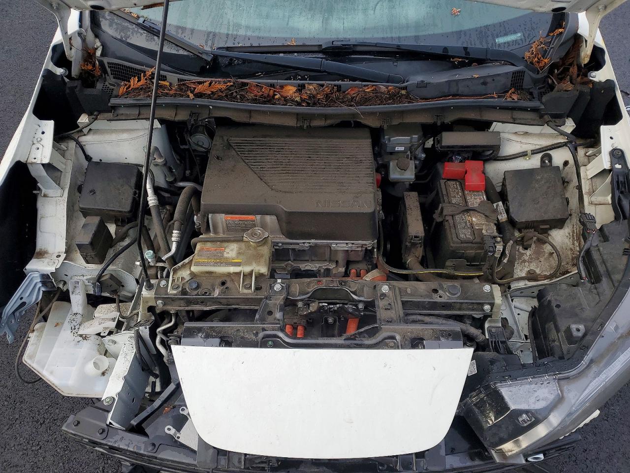 2019 NISSAN LEAF S photo 11