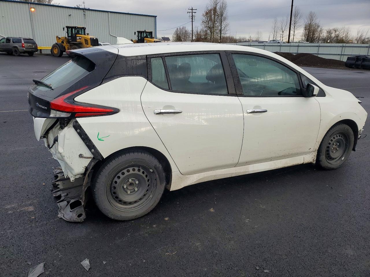 2019 NISSAN LEAF S photo 3