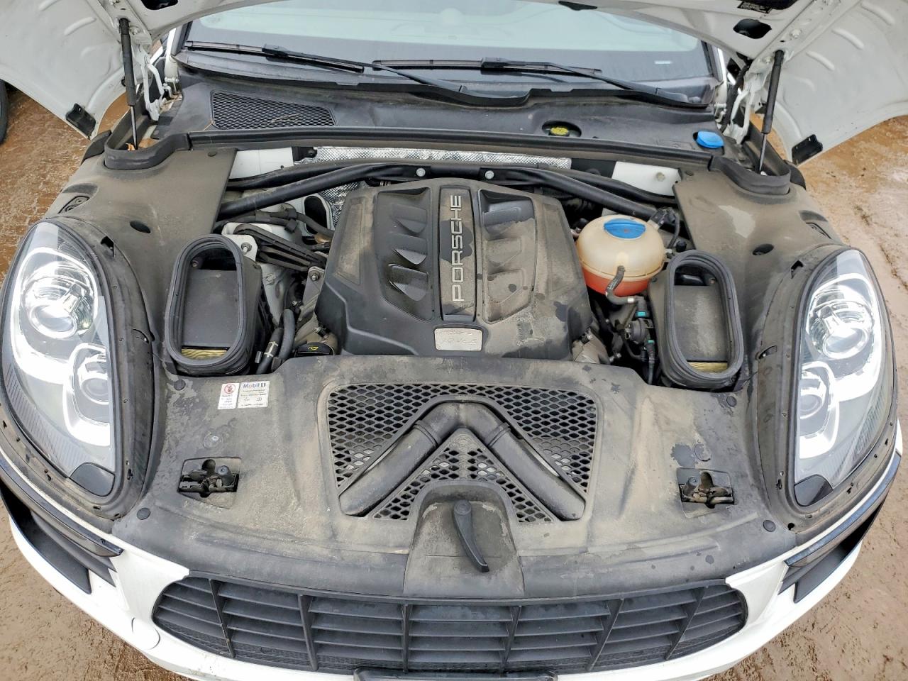 2015 PORSCHE MACAN S photo 11
