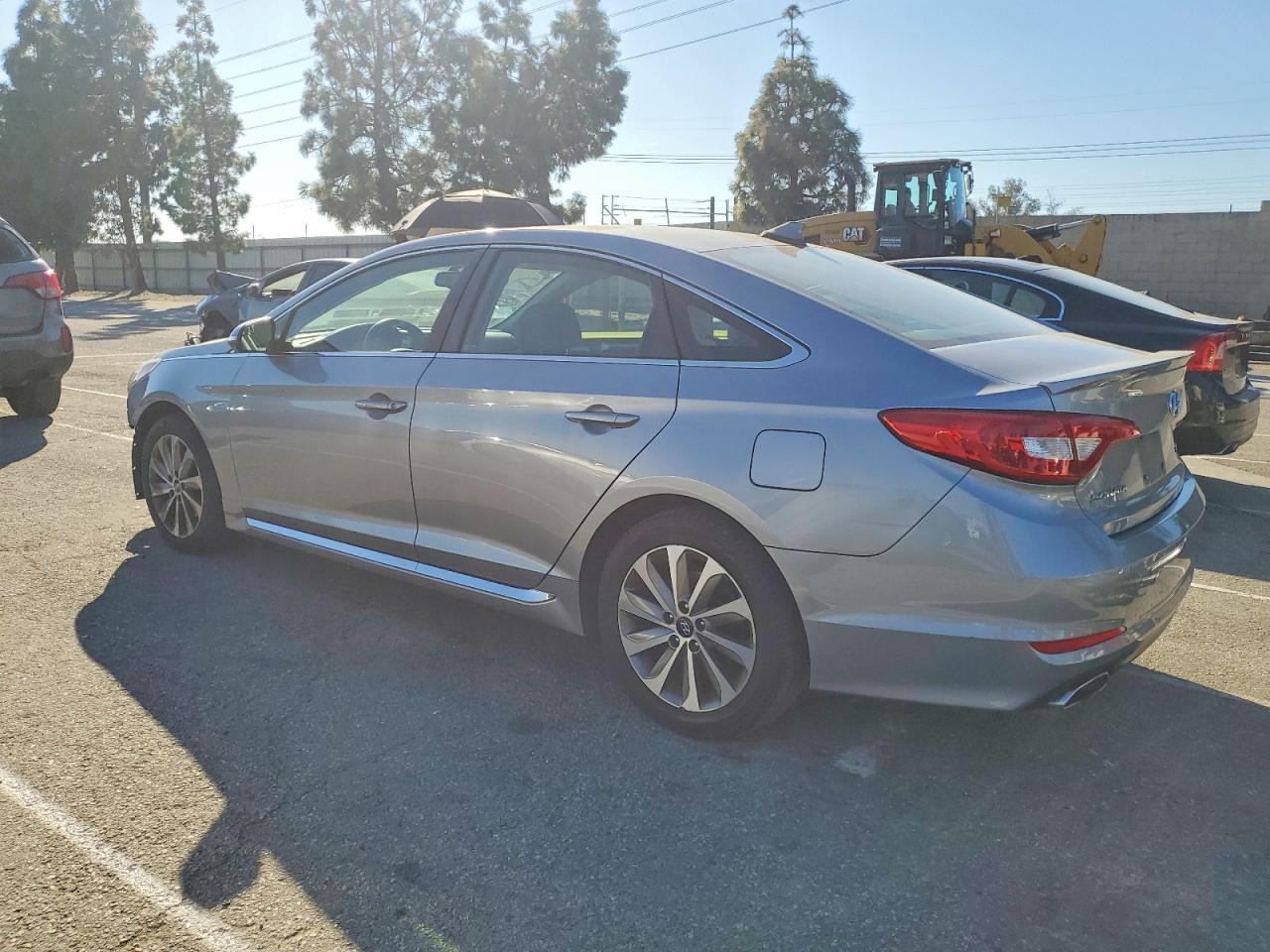 2015 HYUNDAI SONATA SPORT photo 2