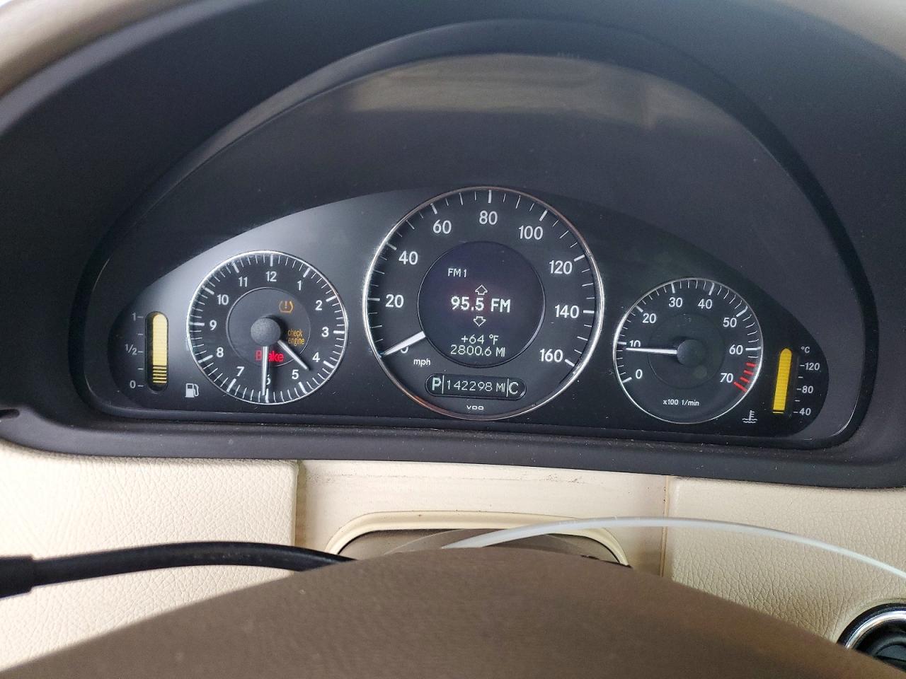 2009 MERCEDES-BENZ CLK 350 photo 9
