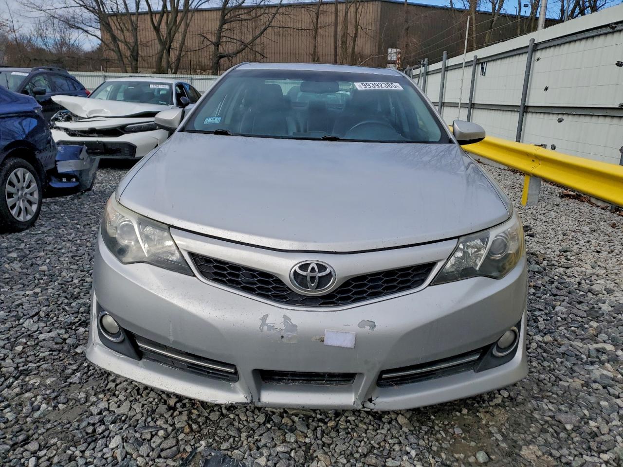 2012 TOYOTA CAMRY SE photo 5