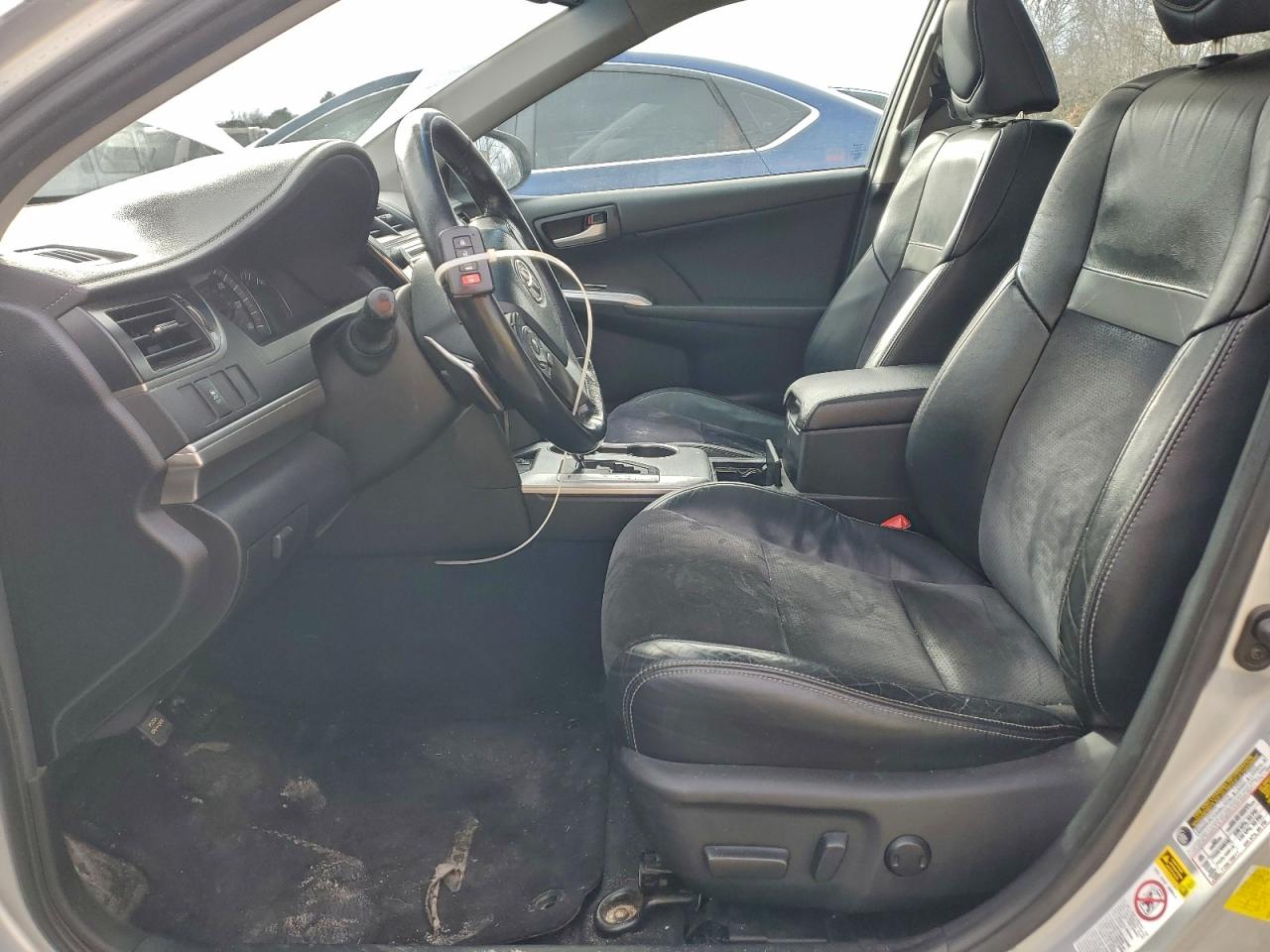 2012 TOYOTA CAMRY SE photo 7