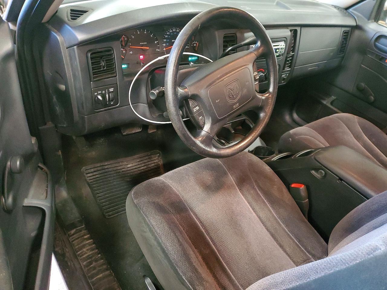 2002 DODGE DAKOTA SLT photo 8