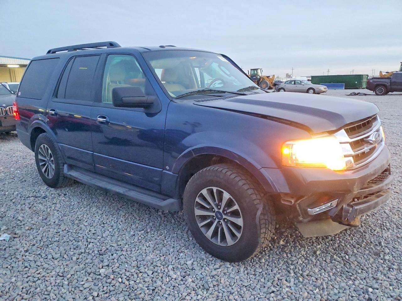 2015 FORD EXPEDITION XLT photo 4