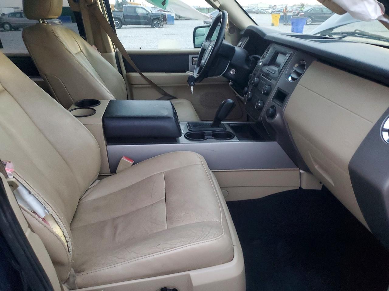 2015 FORD EXPEDITION XLT photo 7