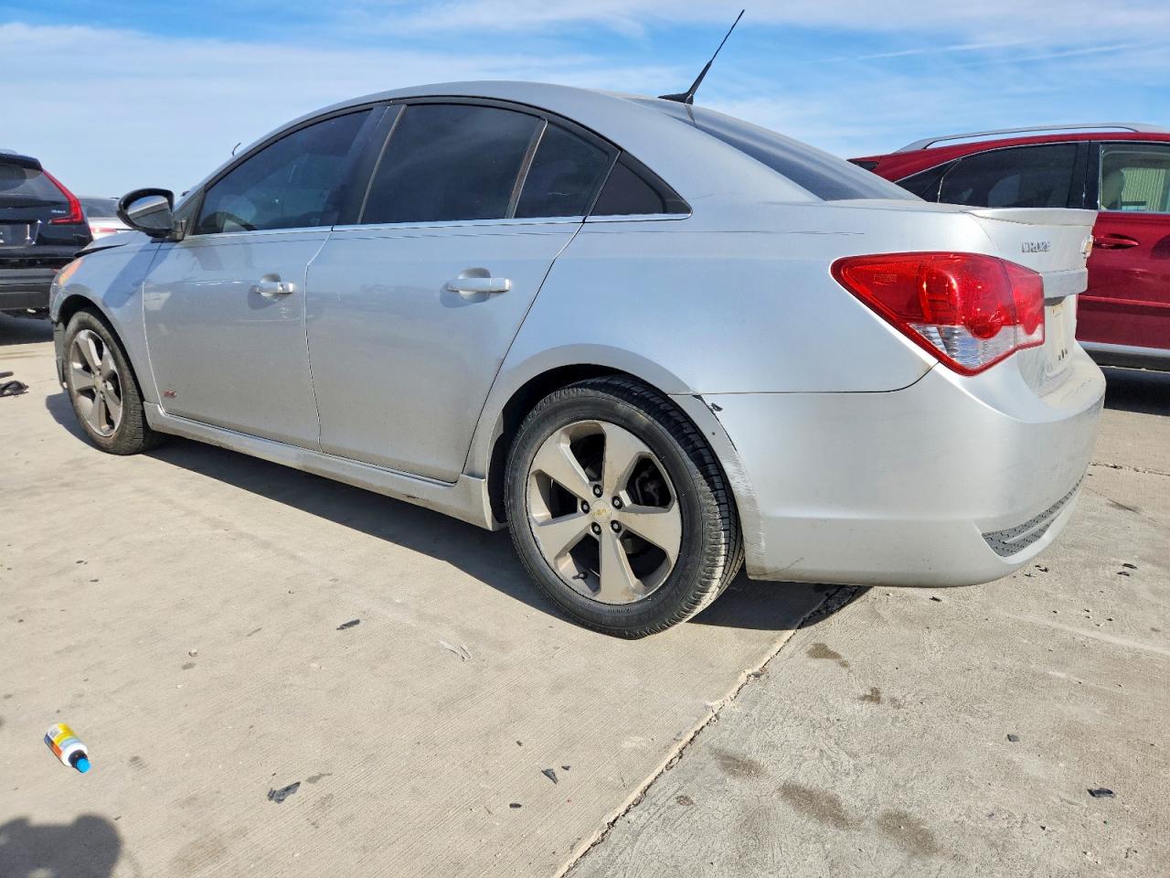 2011 CHEVROLET CRUZE LT photo 2
