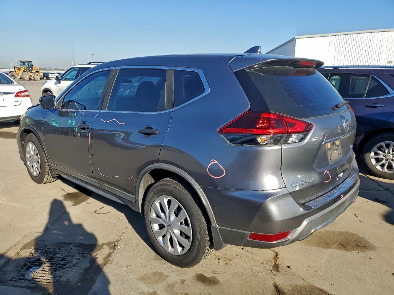 2018 NISSAN ROGUE S photo 2