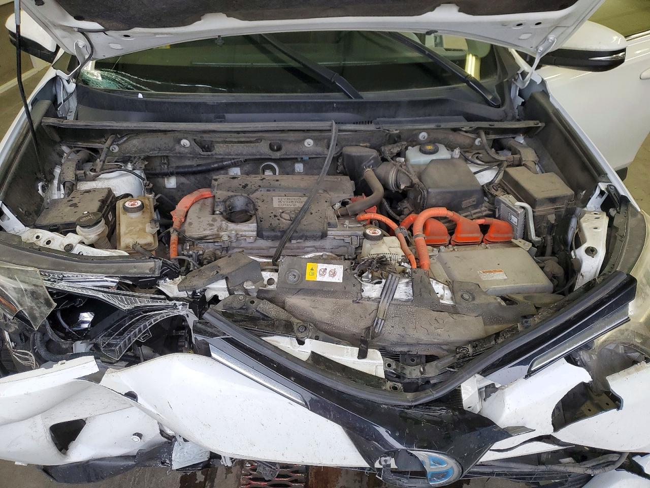 2017 TOYOTA RAV4 HV LE photo 12