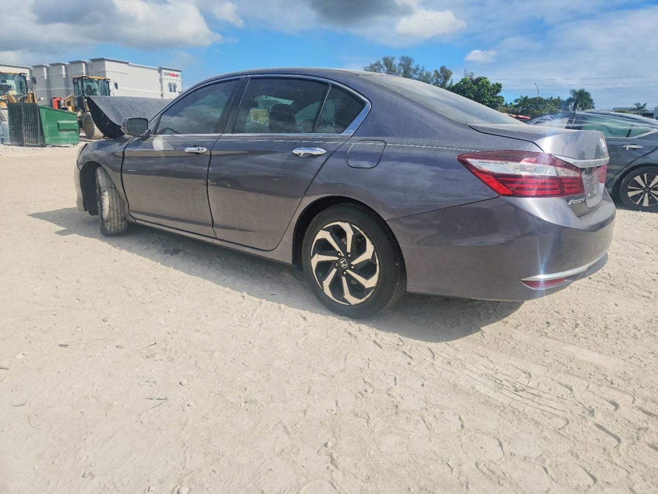 2017 HONDA ACCORD EX photo 2