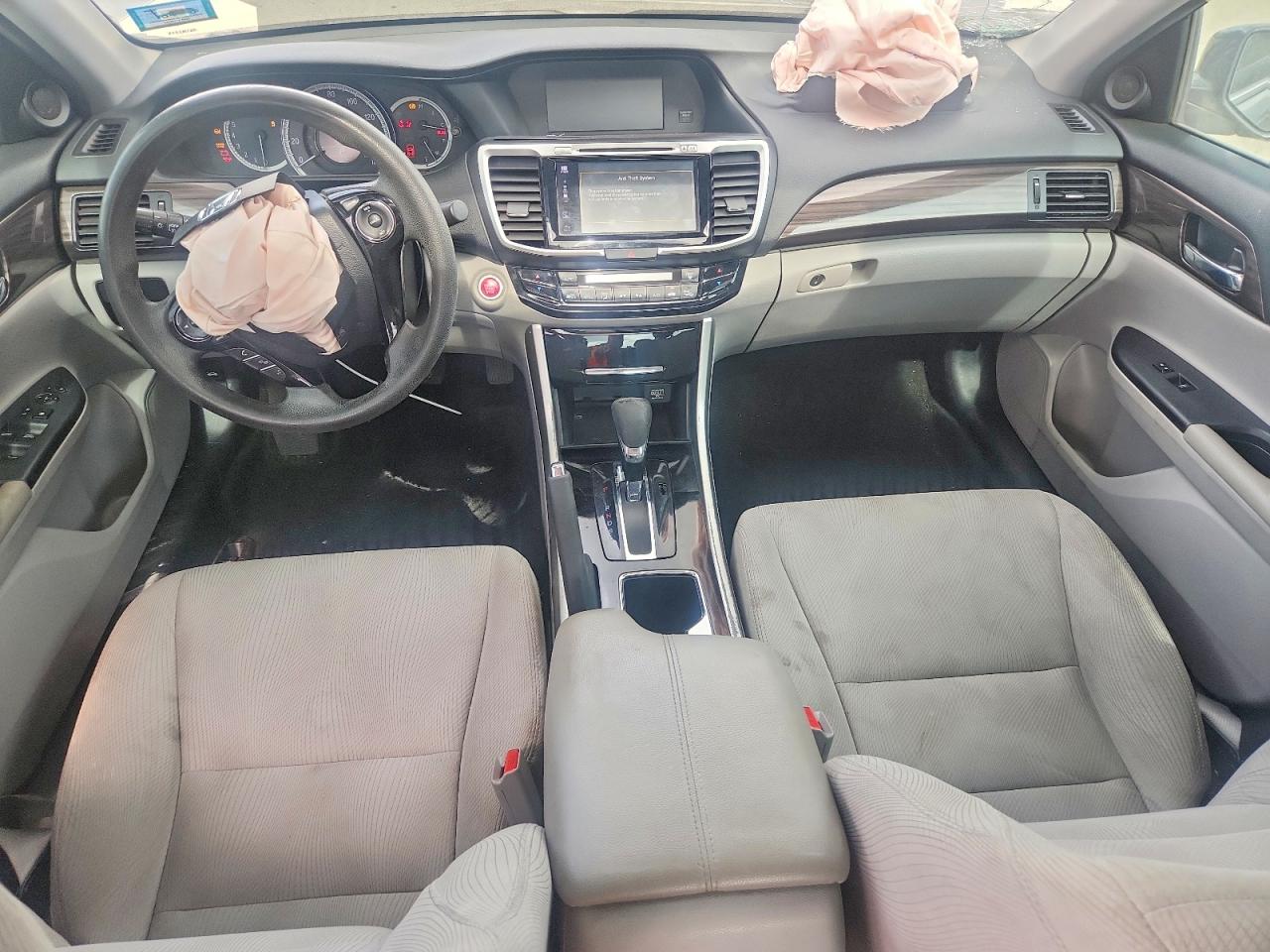 2017 HONDA ACCORD EX photo 8