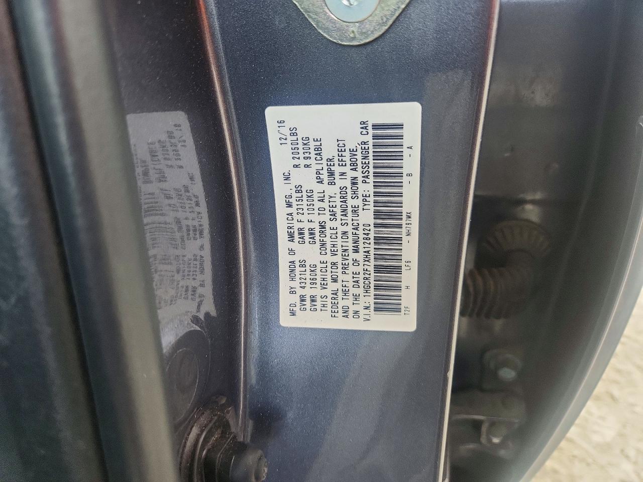 2017 HONDA ACCORD EX photo 12