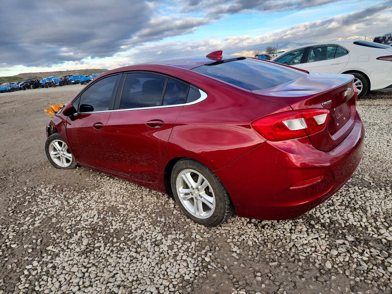 2017 CHEVROLET CRUZE LT photo 2