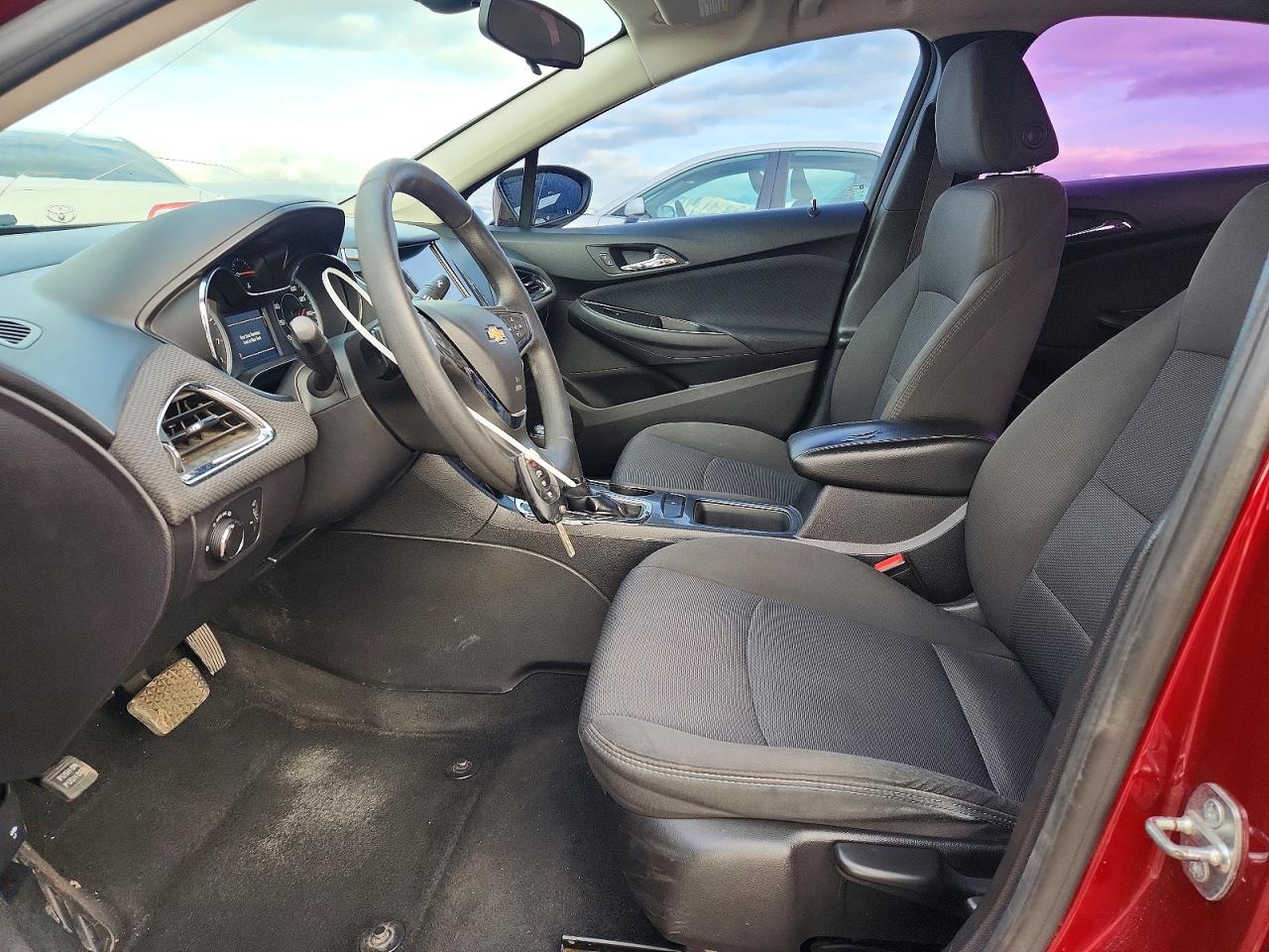 2017 CHEVROLET CRUZE LT photo 7