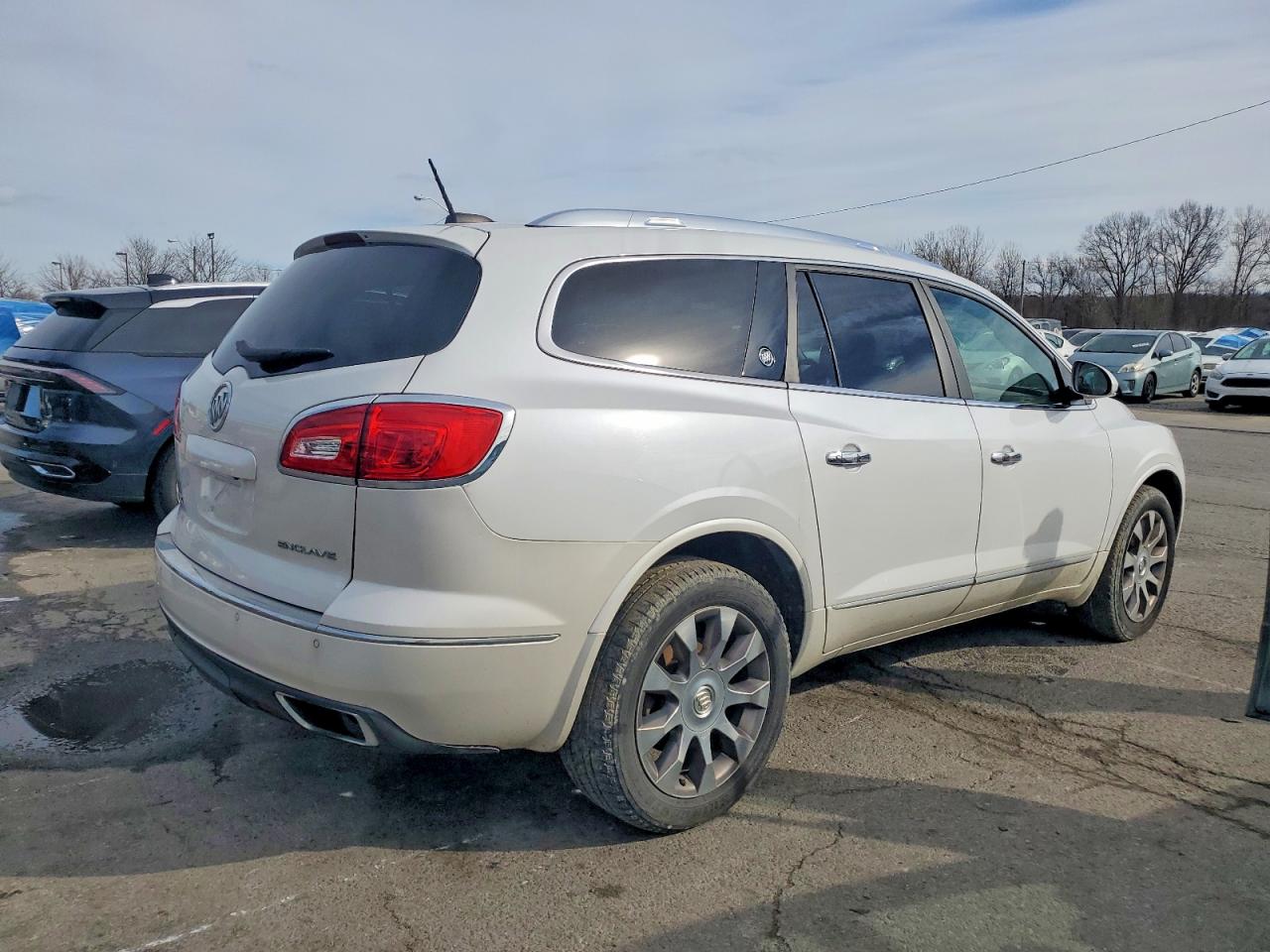 2016 BUICK ENCLAVE photo 3
