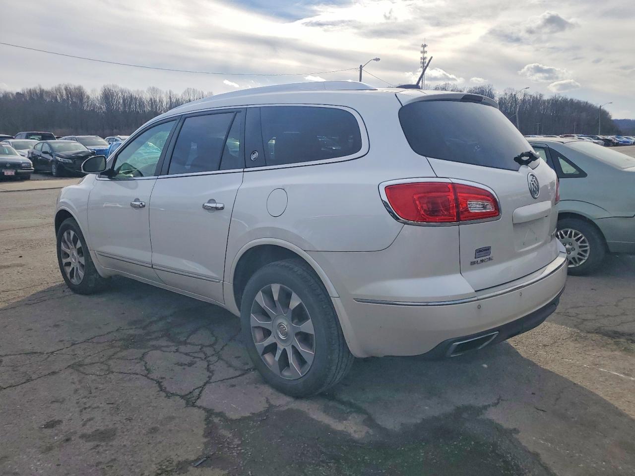 2016 BUICK ENCLAVE photo 2