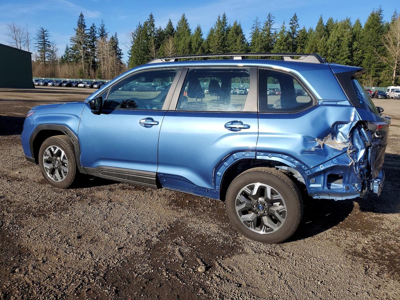 2025 SUBARU FORESTER photo 2
