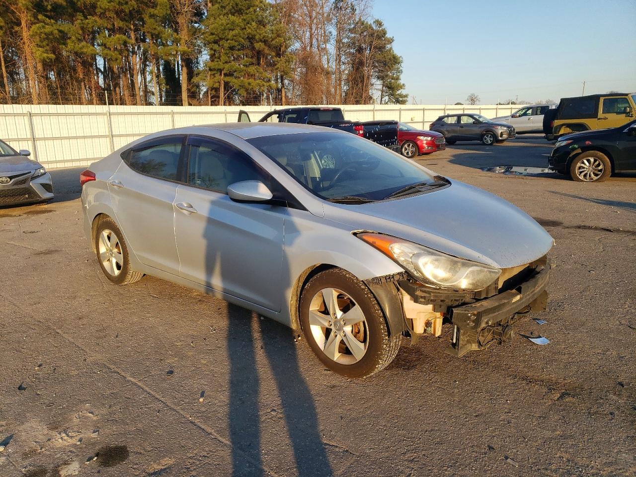 2013 HYUNDAI ELANTRA GLS photo 4