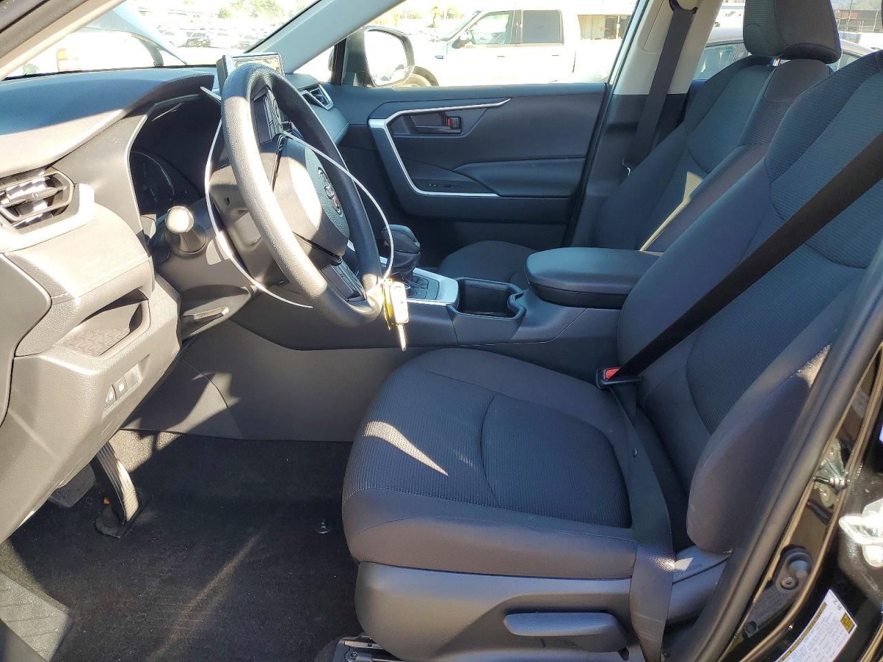 2025 TOYOTA RAV4 LE photo 19